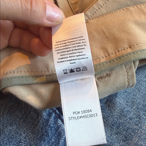 Faherty All Day Shorts 5” Inseam Tan Button Fly Trouser Shorts Size 38 - Picture 6 of 7